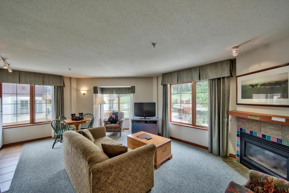 Hearthstone Lodge Sun Peaks Zewnętrze zdjęcie