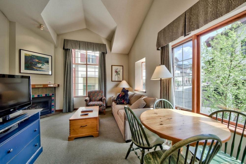 Hearthstone Lodge Sun Peaks Zewnętrze zdjęcie